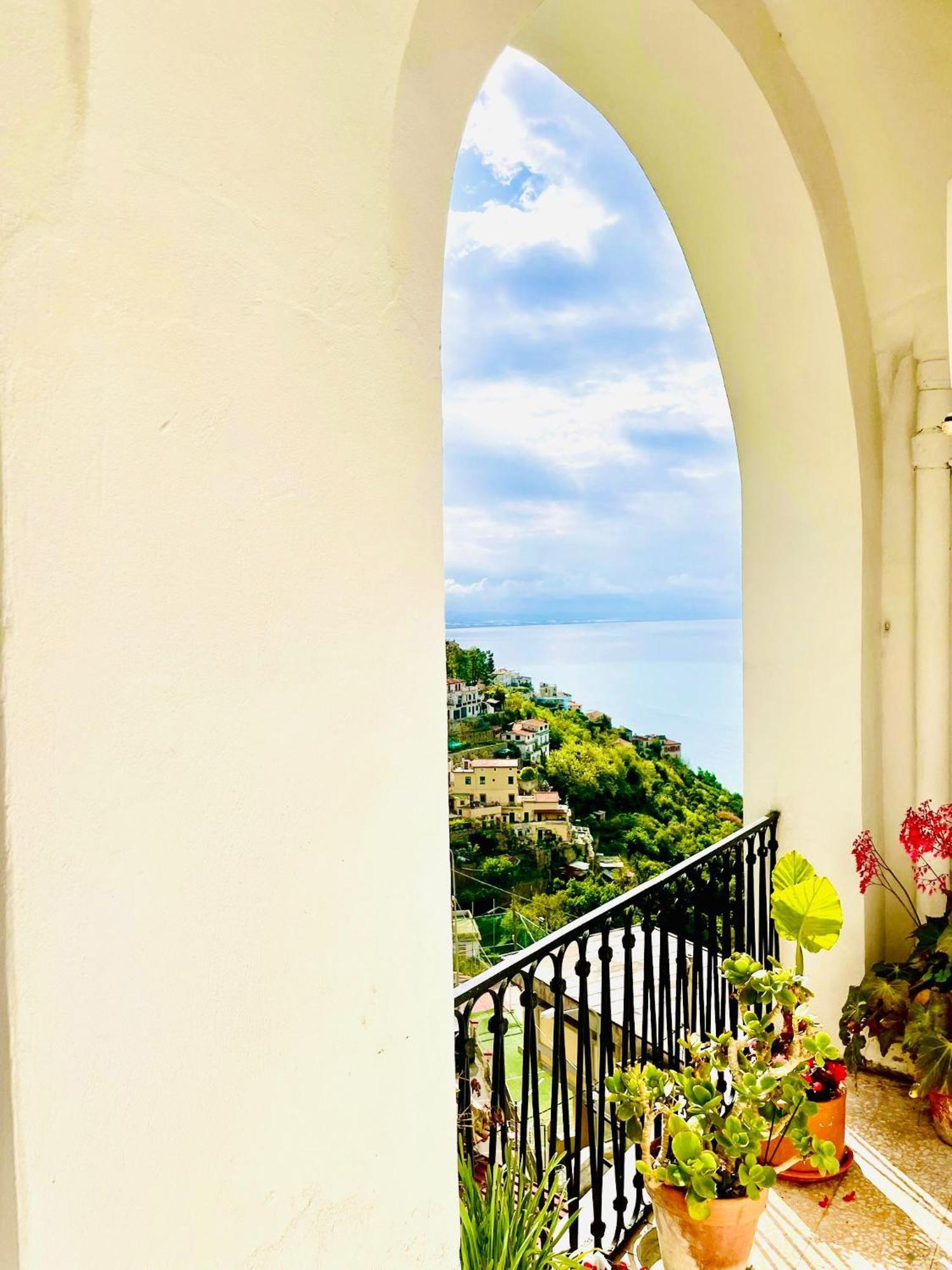 Borgo Virginia - Sea View In Amalfi Coast Apartman Vietri Kültér fotó